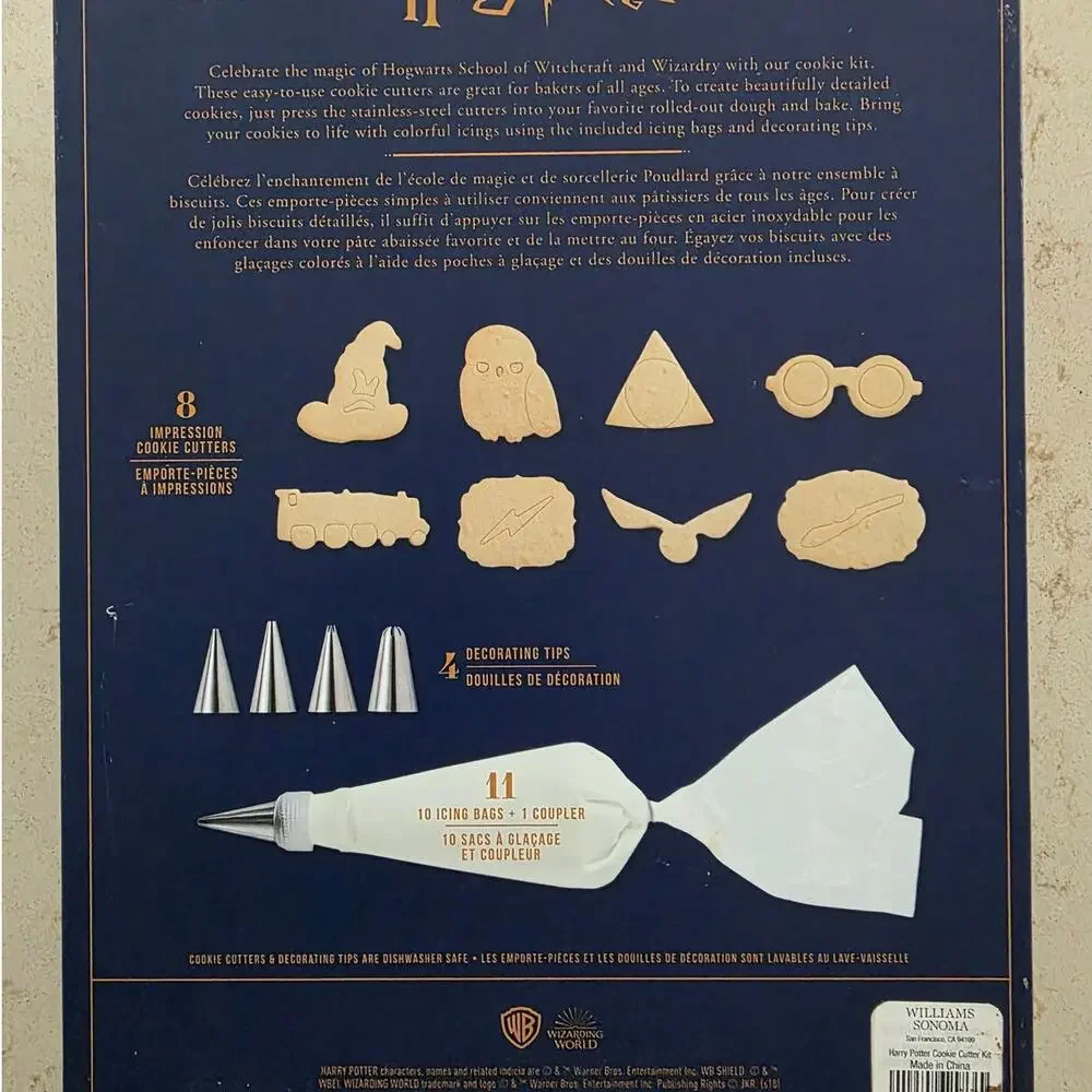 William Sonoma harry potter cookie cutter and decorating kit